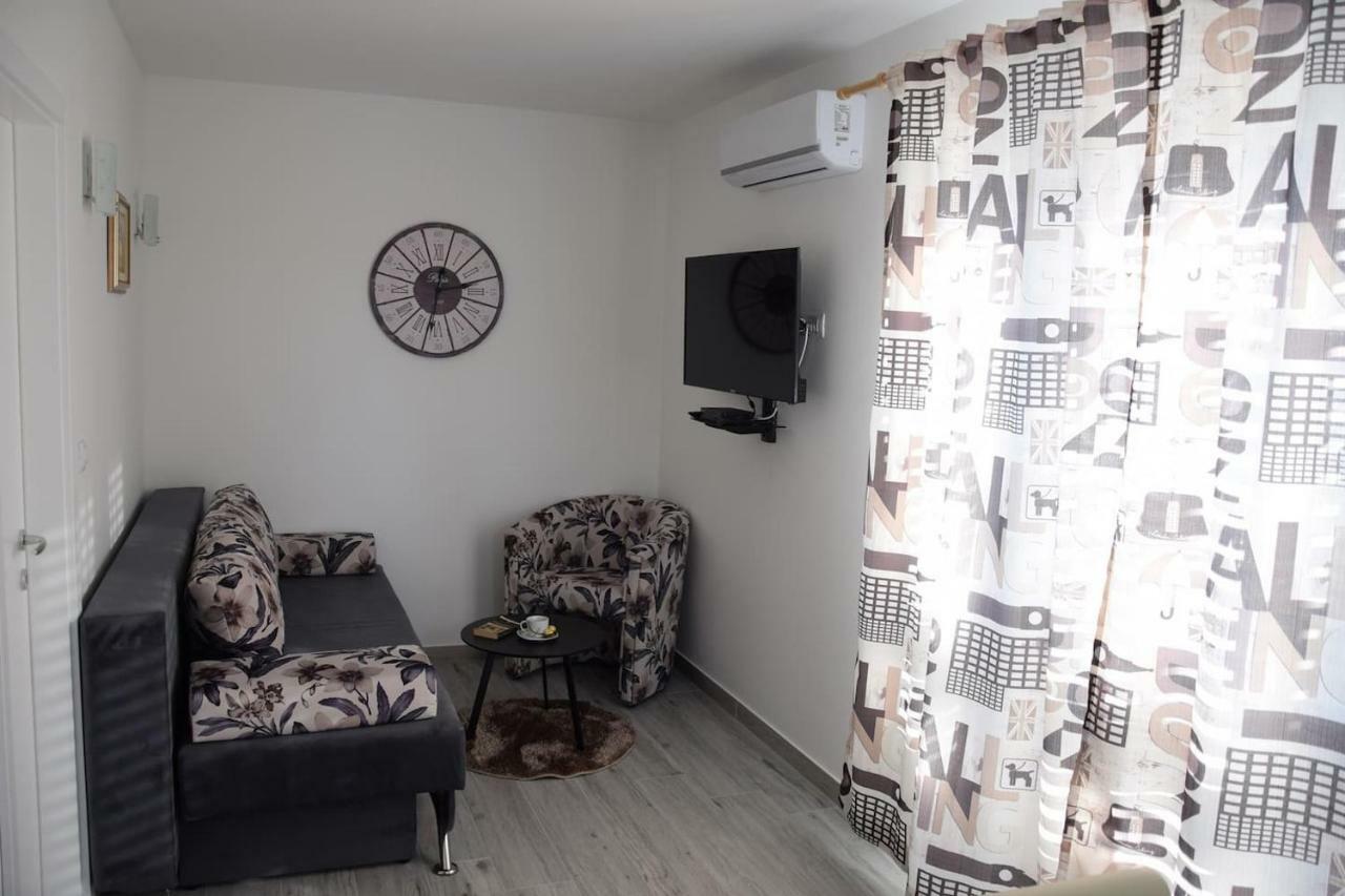 The Globetrotter'S Residence Kastel Novi ภายนอก รูปภาพ