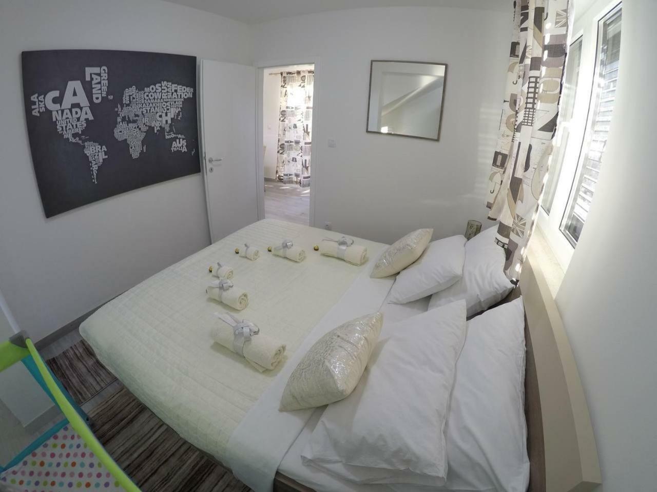 The Globetrotter'S Residence Kastel Novi ภายนอก รูปภาพ