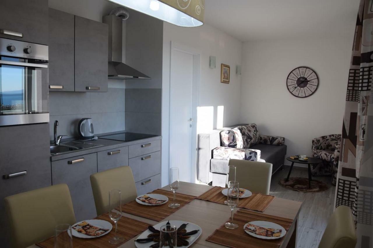 The Globetrotter'S Residence Kastel Novi ภายนอก รูปภาพ