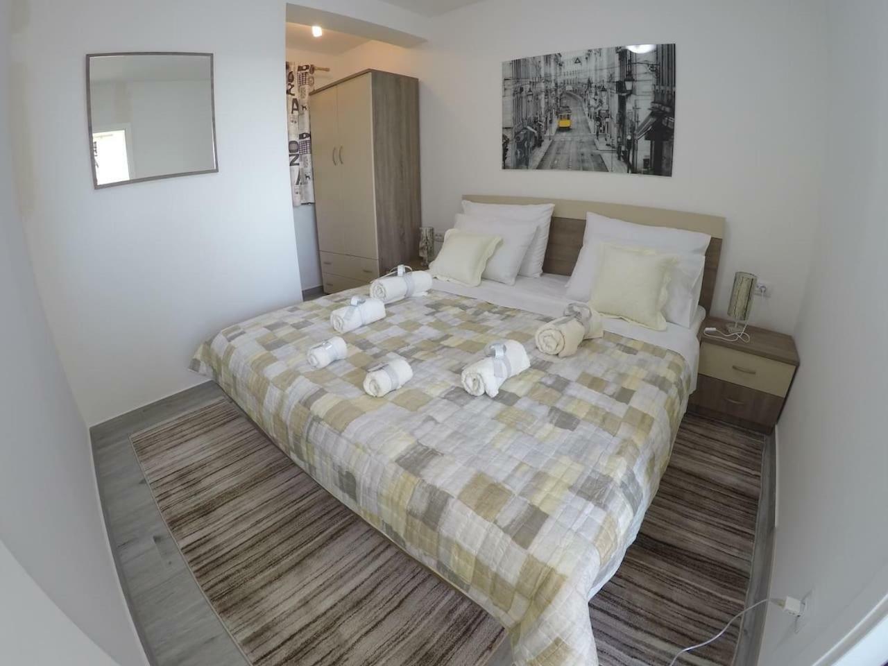 The Globetrotter'S Residence Kastel Novi ภายนอก รูปภาพ