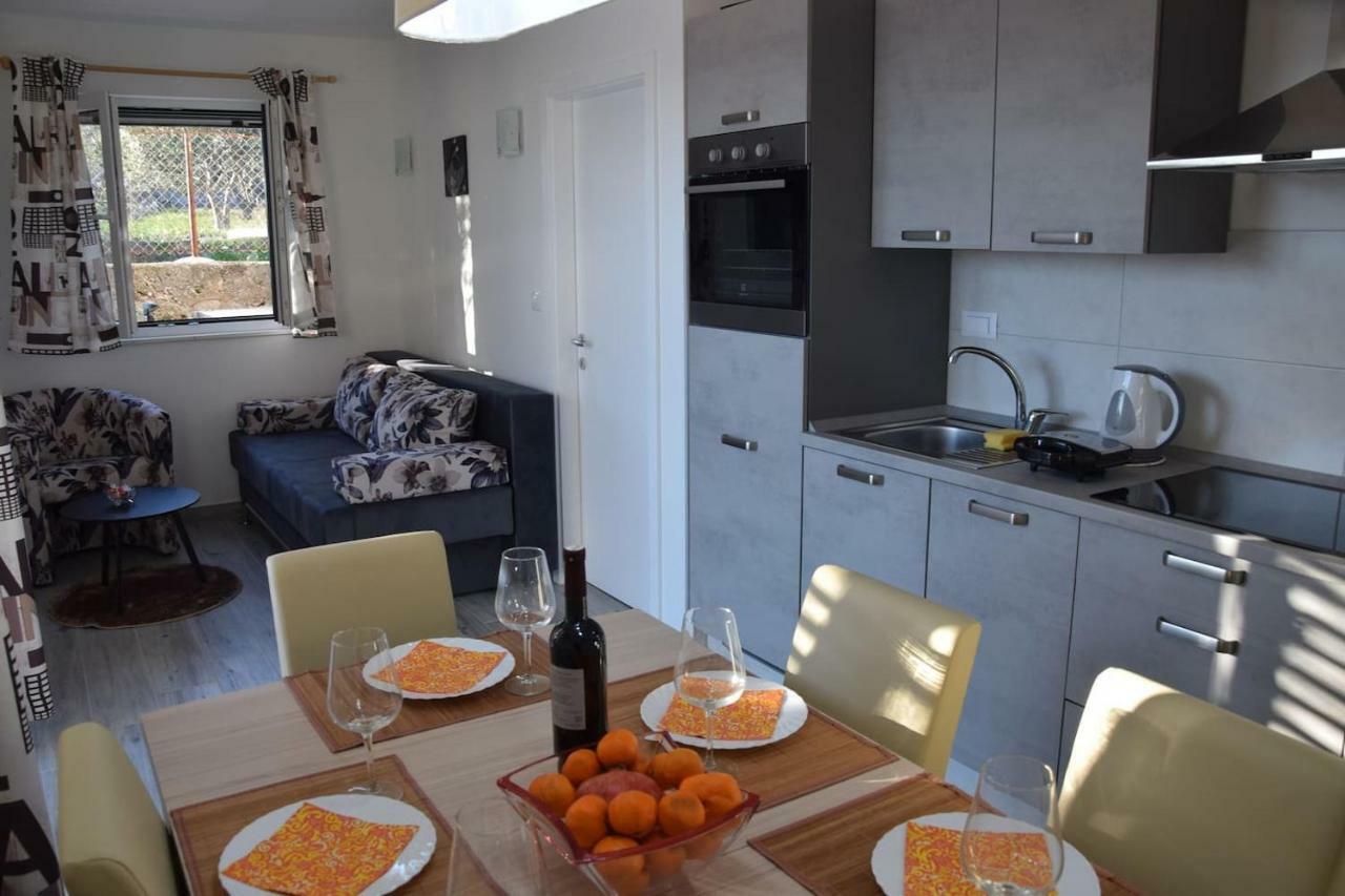 The Globetrotter'S Residence Kastel Novi ภายนอก รูปภาพ