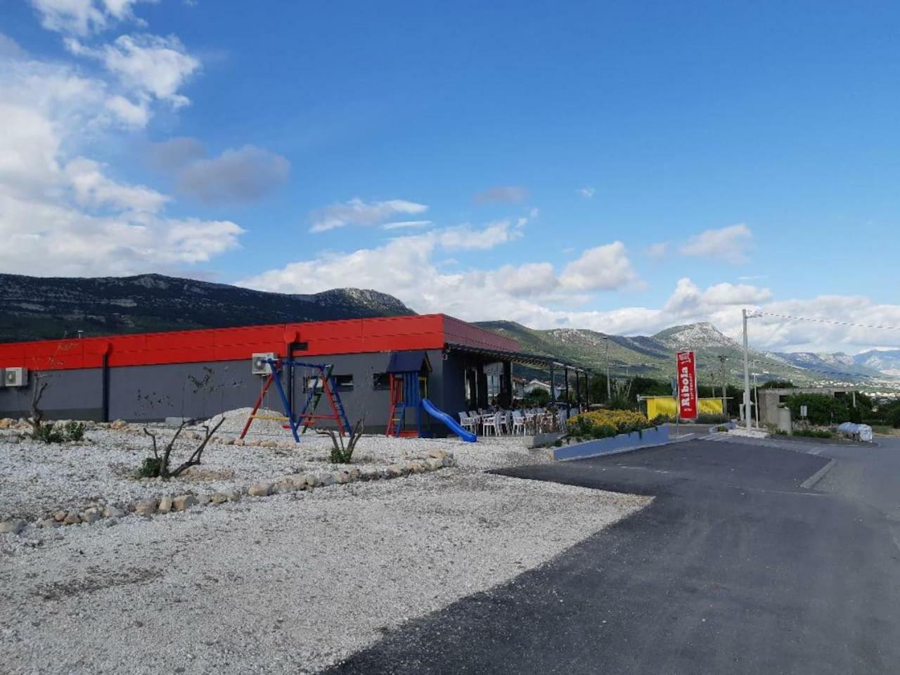 The Globetrotter'S Residence Kastel Novi ภายนอก รูปภาพ